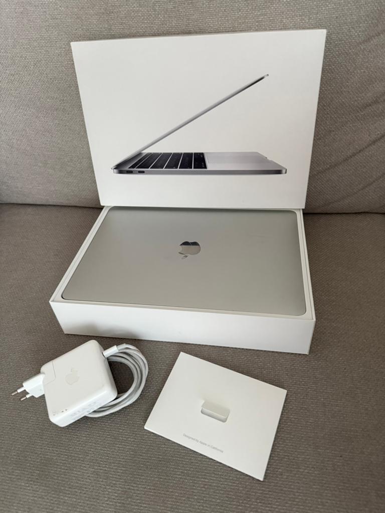 Apple MacBook Pro (2017) - 13 Inch - 128 GB / Zilver, Computers en Software, Apple Macbooks, Gebruikt, 2 tot 3 Ghz, Qwerty, 13 inch
