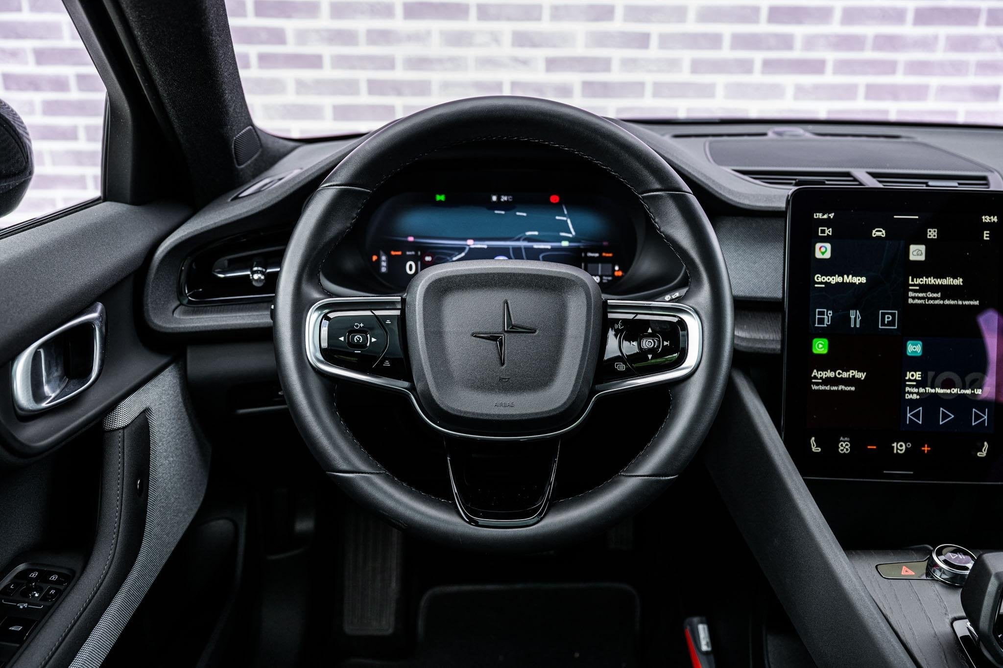 Polestar 2 Long Range Single Motor 82 kWh | Trekhaak | Panor, Auto's, Automaat, 82 kWh, Automatische klimaatregeling, Zwart