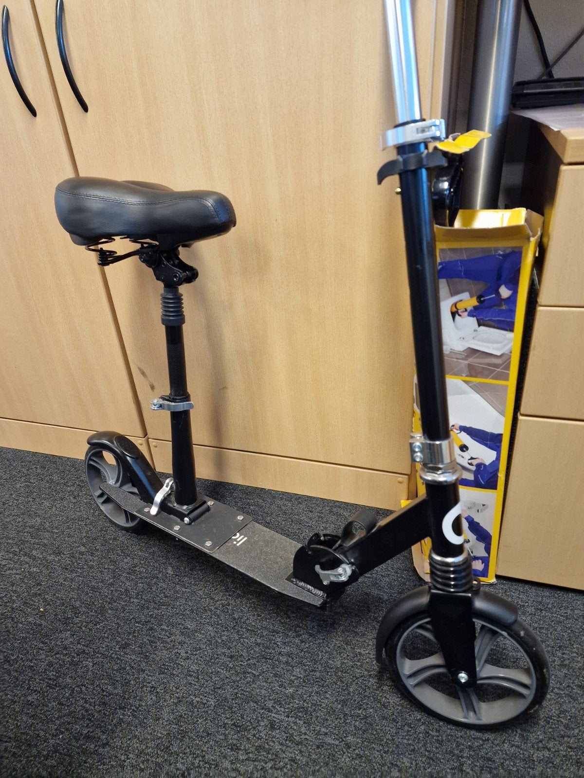 Step met grote wielen en verstelbaar zadel, Fietsen en Brommers, Steps, Ophalen, Gebruikt, Gewone step, Onbekend
