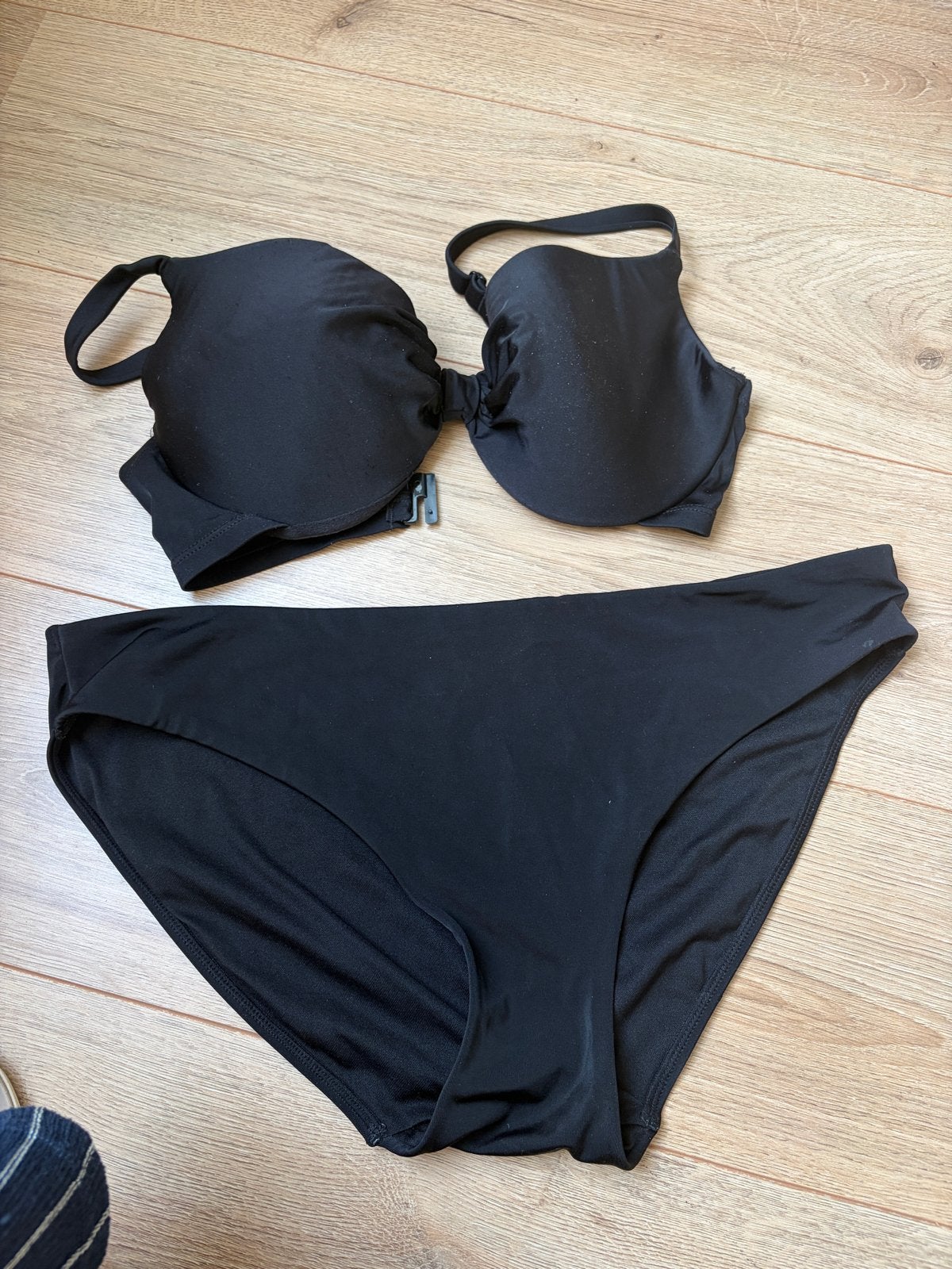 Zwarte hema bikini set - Zo goed als nieuw, Ophalen of Verzenden, Zo goed als nieuw, Zwart, Bikini