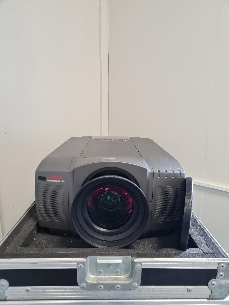 Eiki Beamer met flightcase, Ophalen, Eiki, Overige resoluties, Gebruikt