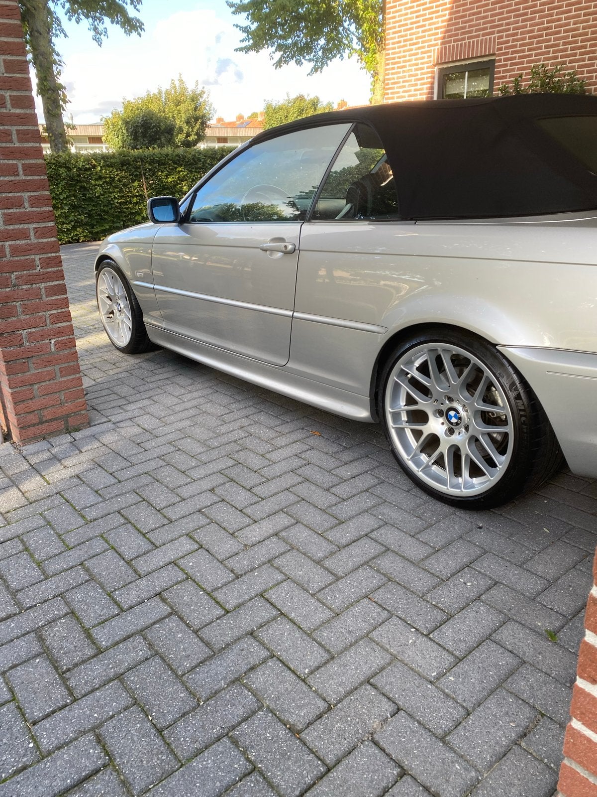 BMW 3-Serie 330 Cabriolet AUT 2003, Automaat, 1595 kg, Cabriolet, 4 stoelen