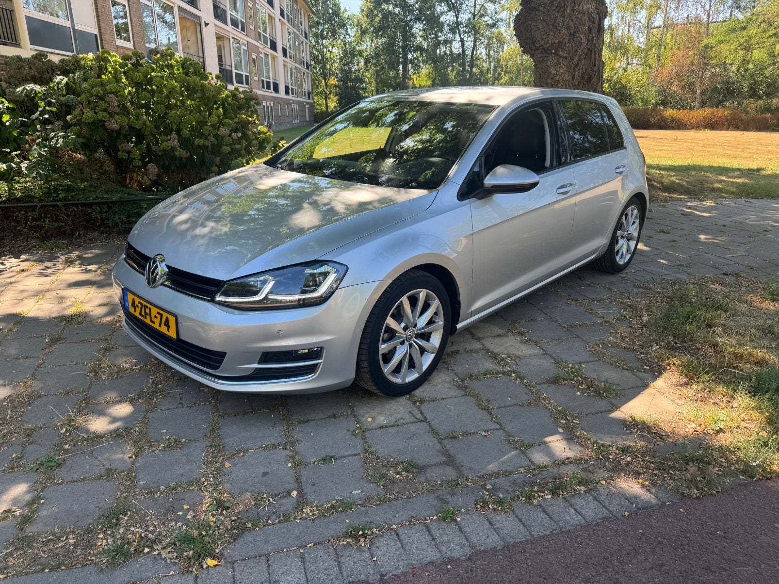 Volkswagen Golf 1.2 TSI edition 5 deurs/led/camera/navi/2015, Auto's, Volkswagen, Voorwielaandrijving, Euro 5, Traction-control