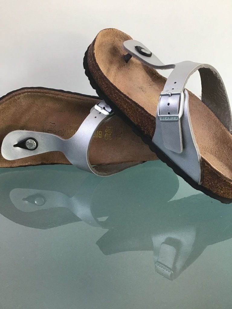 Birkenstock Gizeh 39 | zilver | slippers | Gratis verzenden, Kleding | Dames, Schoenen, Slippers, Overige kleuren, Verzenden, Zo goed als nieuw