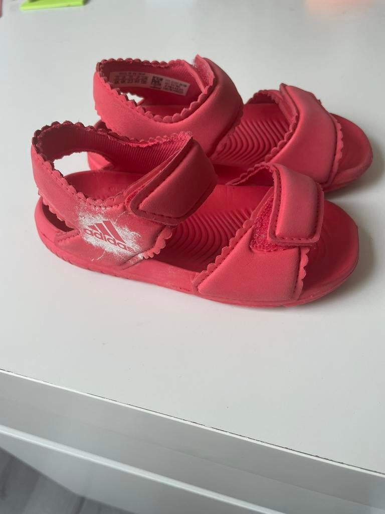 Adidas sandaaltjes mt 23, Ophalen of Verzenden, Zo goed als nieuw, Meisje, Schoentjes