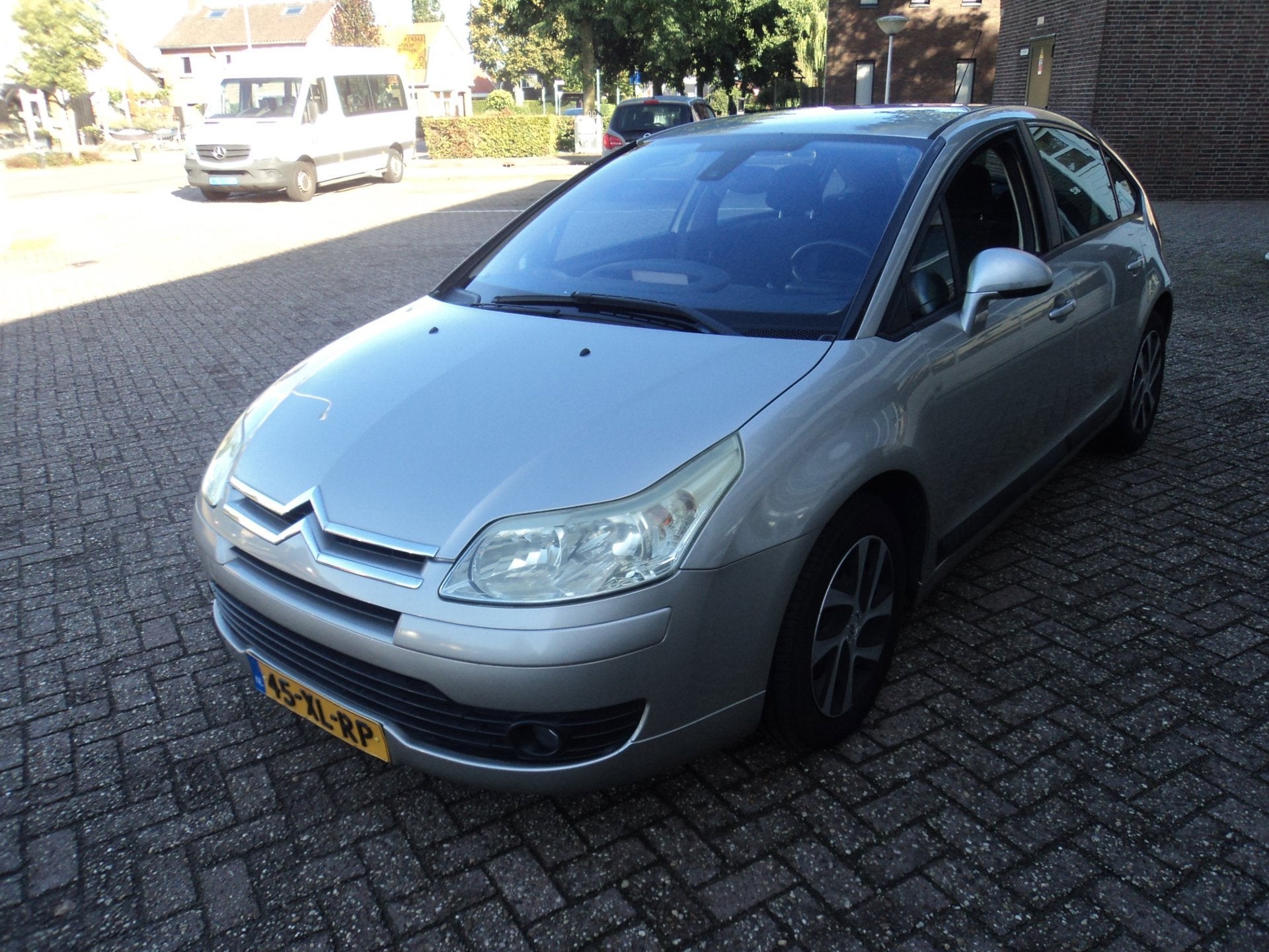 Citroen C4 1.6-16V Ligne Ambiance Automaat, Stof, Gebruikt, Zwart, 4 cilinders