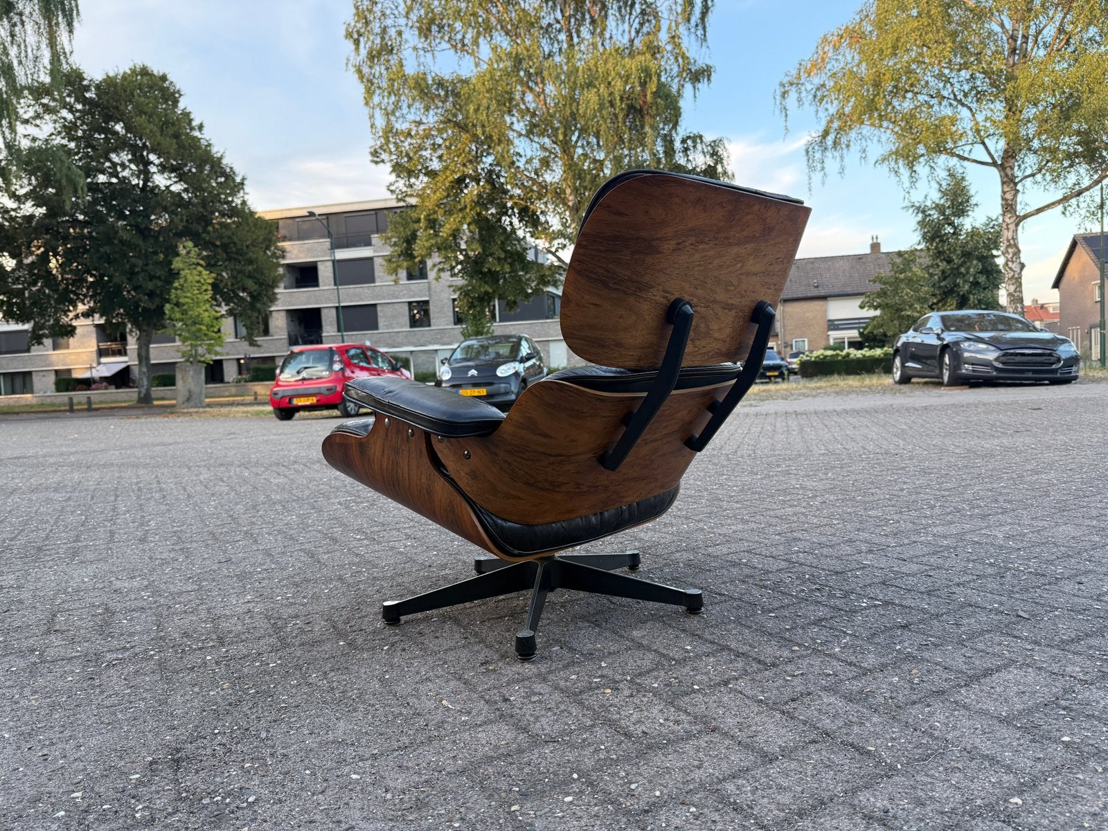 Vitra Eames Lounge Chair - Palisander - Opknapper, Gebruikt, Vitra Artifort Cassina Fritz Hansen Eames Gispen Pastoe Hay, 100 tot 125 cm