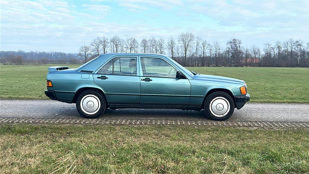 Mercedes-Benz Mercedes 1988 Groen 2,5 diesel ROESTVRIJ, Auto's, Mercedes-Benz, Zwart, 2497 cc, 23 km/l, Dealer onderhouden