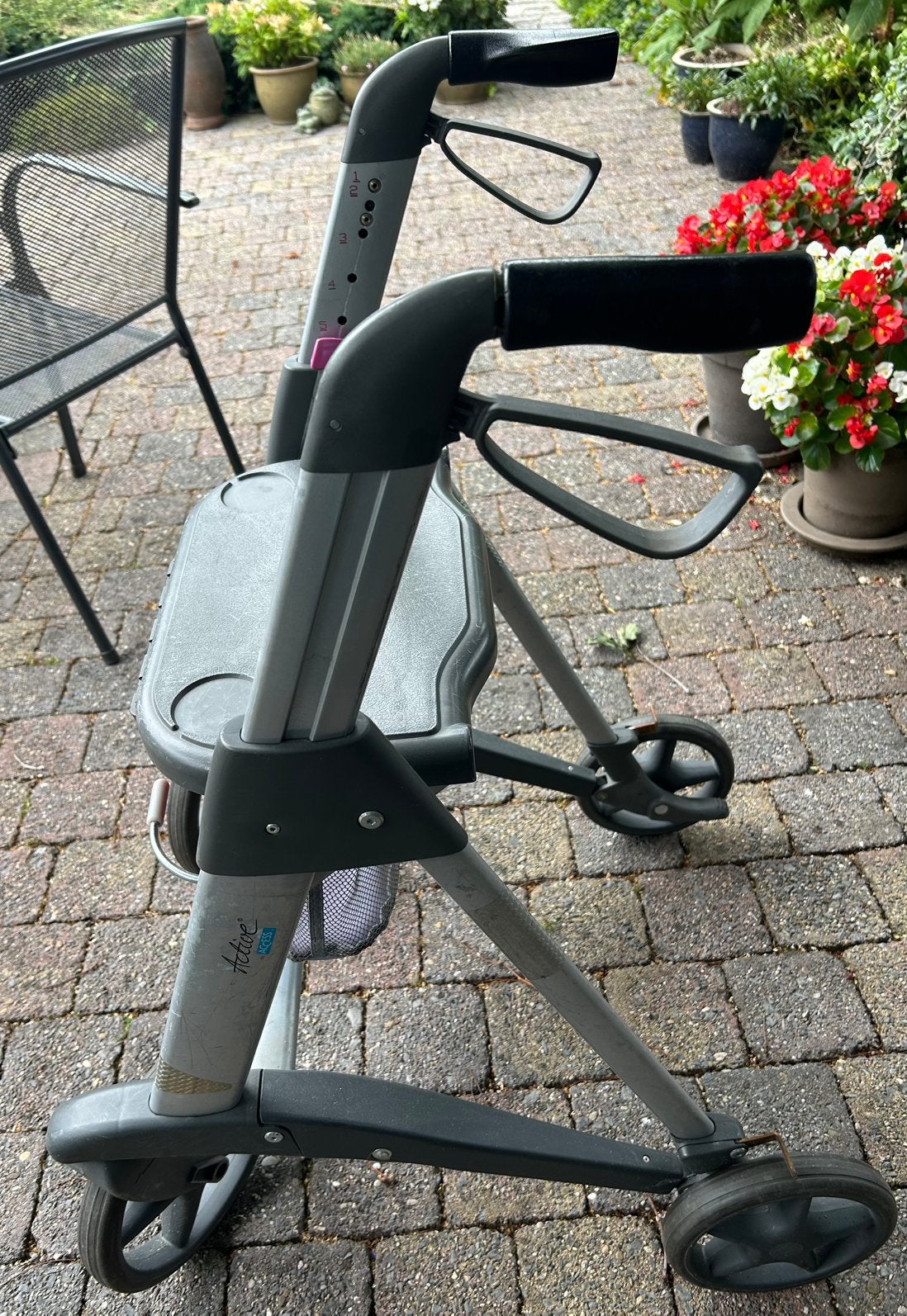 Rollator Access Active kleur grijs, Diversen, Ophalen, Opvouwbaar, Gebruikt
