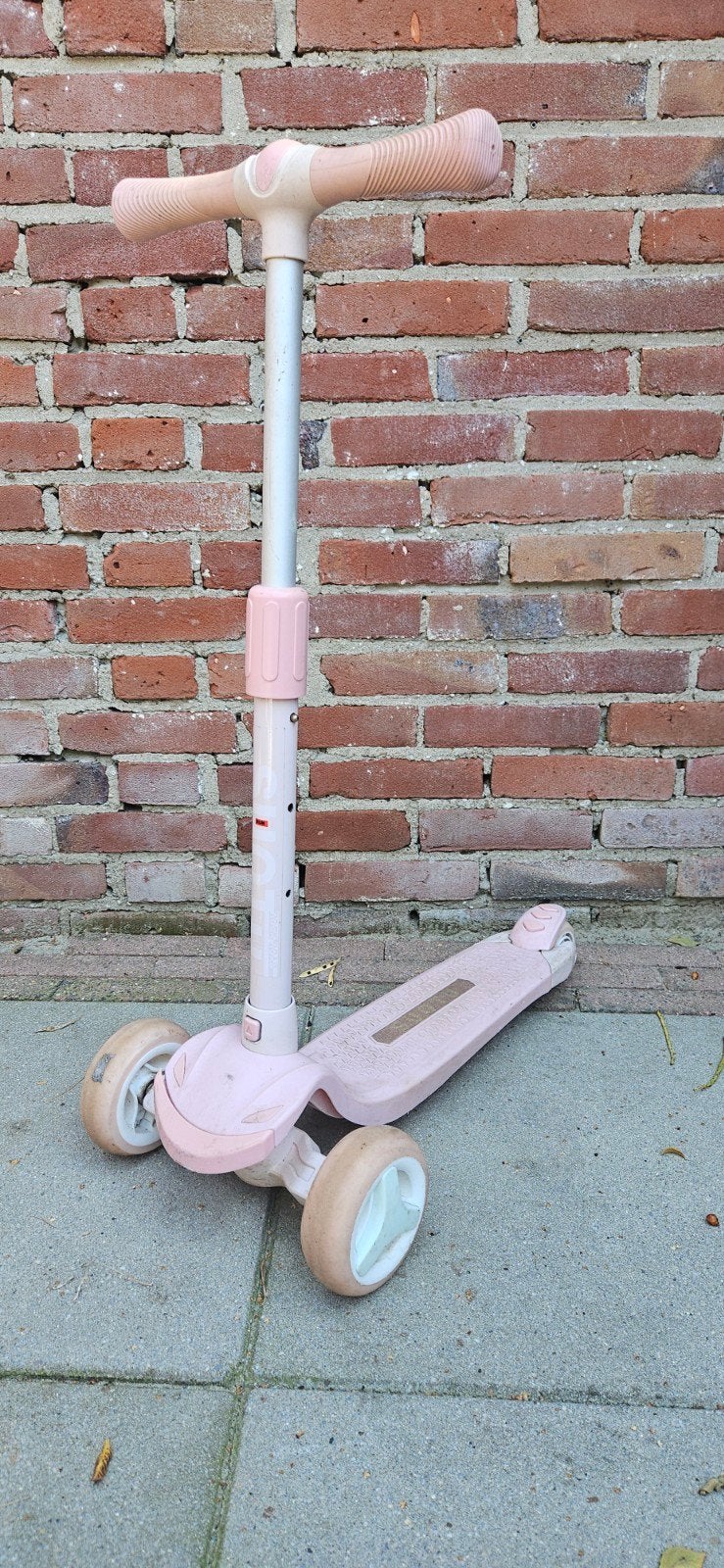 Roze 3-wiel step voor kinderen, Ophalen of Verzenden, Gebruikt, Gewone step, Onbekend