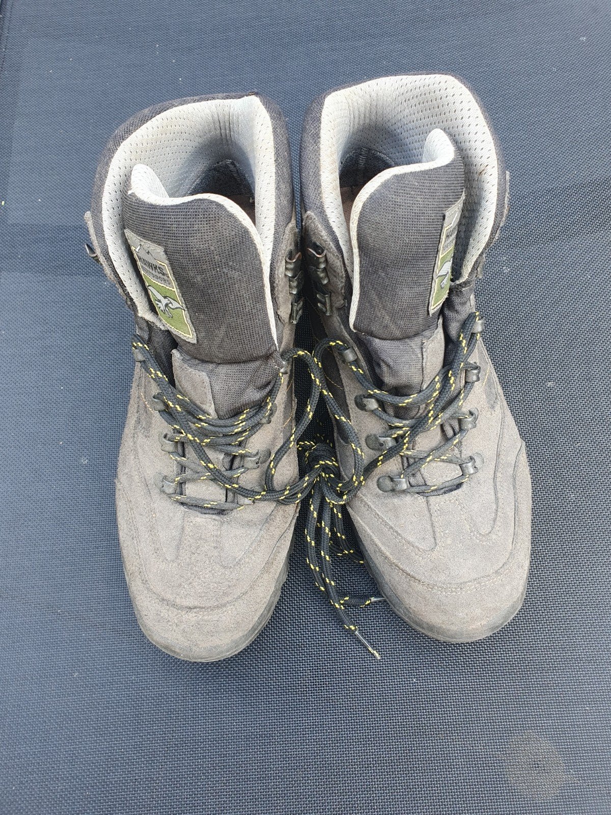 Zo goed als nieuwe Hawks bergschoenen - Maat 44, Ophalen, Zo goed als nieuw, Schoenen