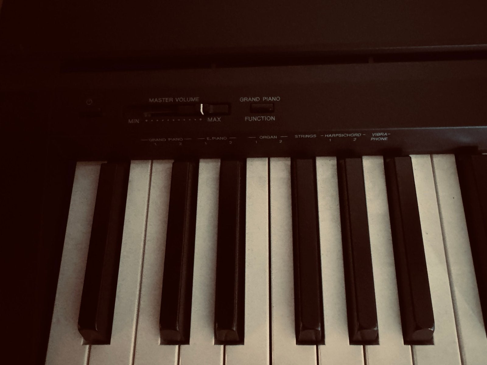 Yamaha Digitaal Piano P-105 met standaard en bankje, Muziek en Instrumenten, Piano's, Zo goed als nieuw, Piano, Zwart, Digitaal