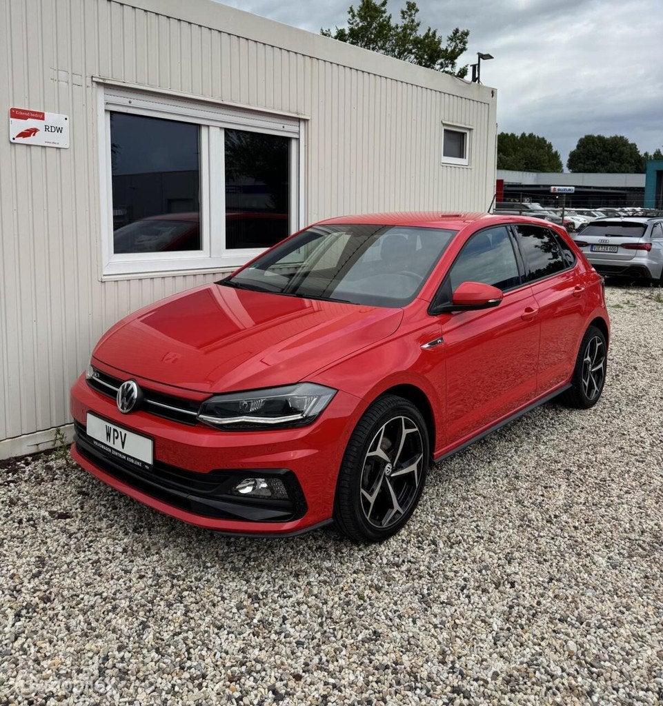 Volkswagen Polo 1.0 TSI R-LINE LED ACC CARPLAY CAMERA VOL!, Auto's, Volkswagen, Voorwielaandrijving, 1063 kg, Gebruikt, 95 pk