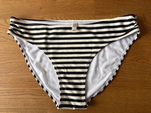 Zwart/Off White gestreepte dames bikini broek, nieuw, Meerkleurig, Nieuw, Ophalen of Verzenden, Zwembroek of Short