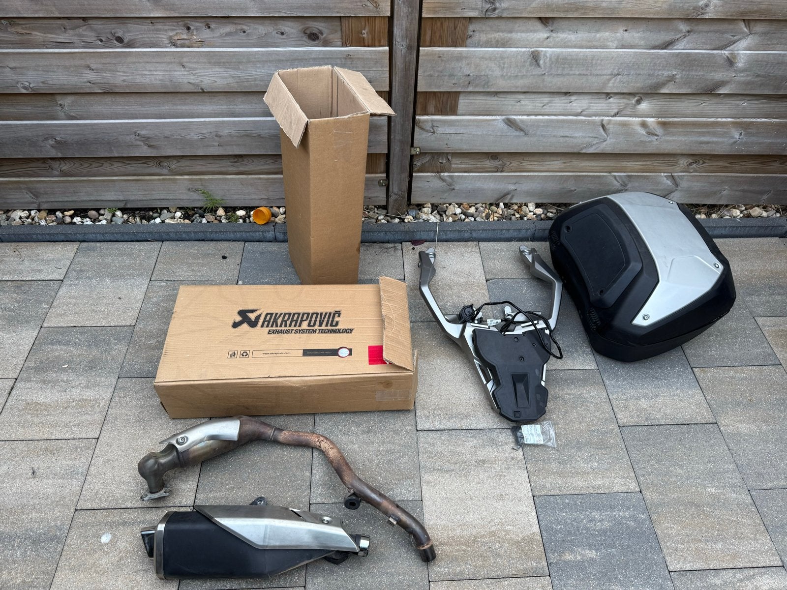Complete originele Honda X-ADV 750 set - Topkoffer + uitlaat, Ophalen, Gebruikt