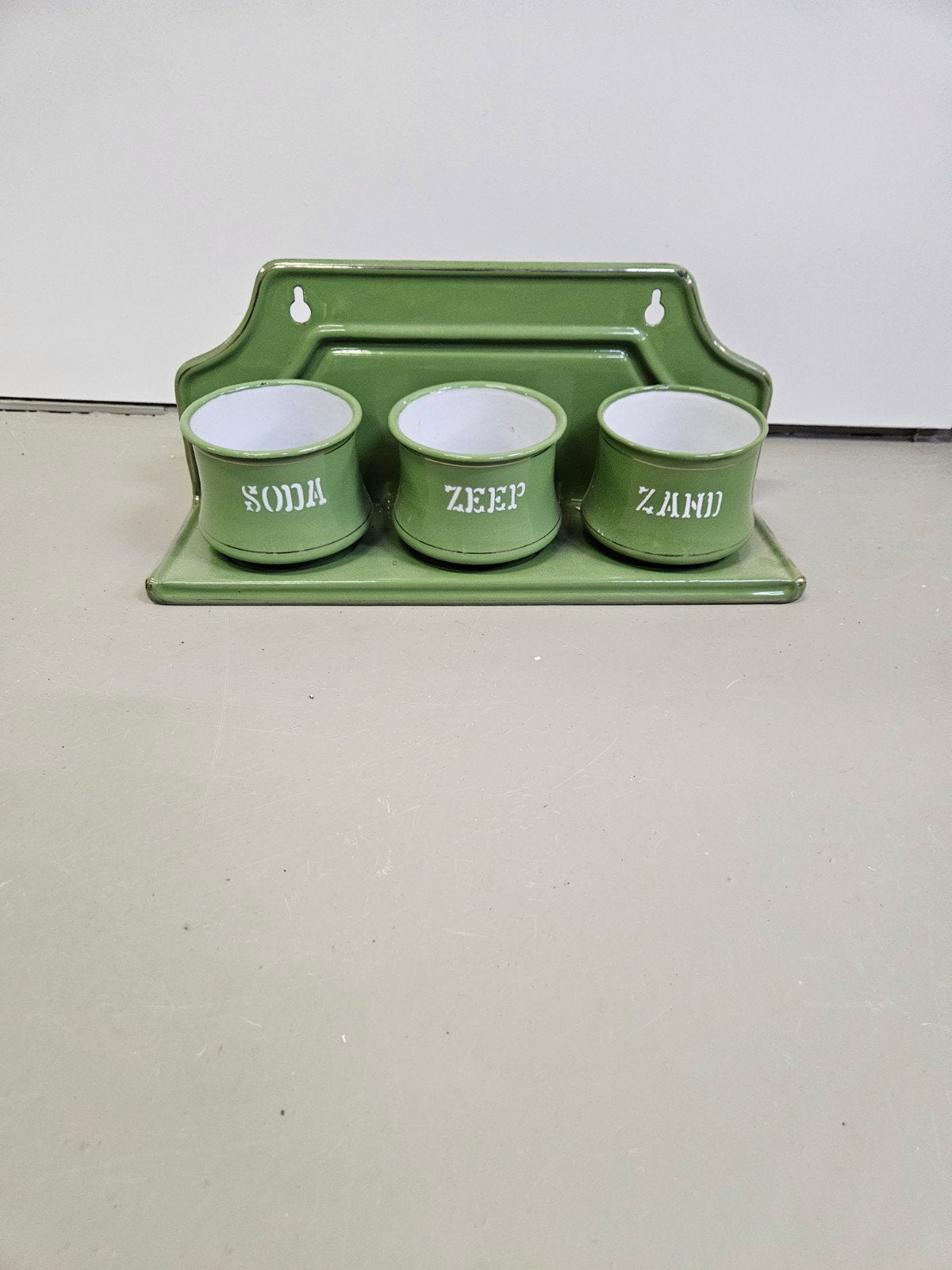 Vintage Groene Emaille Rek met Potjes (Soda, Zeep, Zand), Antiek en Kunst, Antiek | Emaille, Ophalen of Verzenden