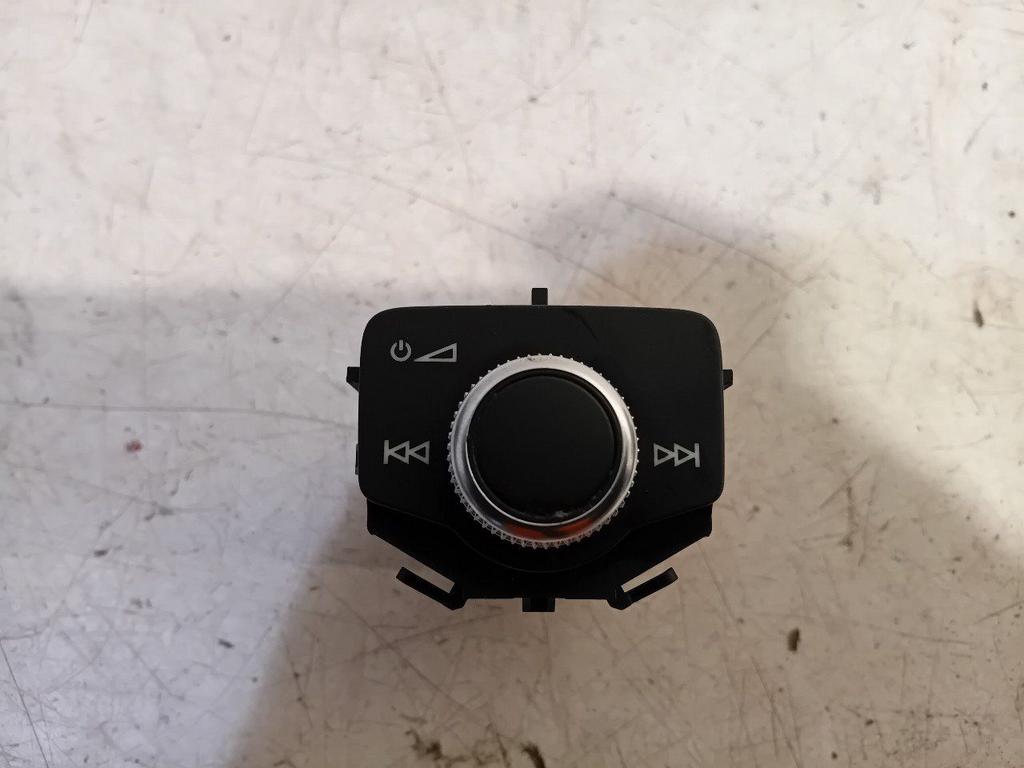 Radio bediening Audi A1, Auto diversen, Autoradio's, Ophalen of Verzenden, Van der Ven Autorecycling B.V., Onderdelen@venauto.nl