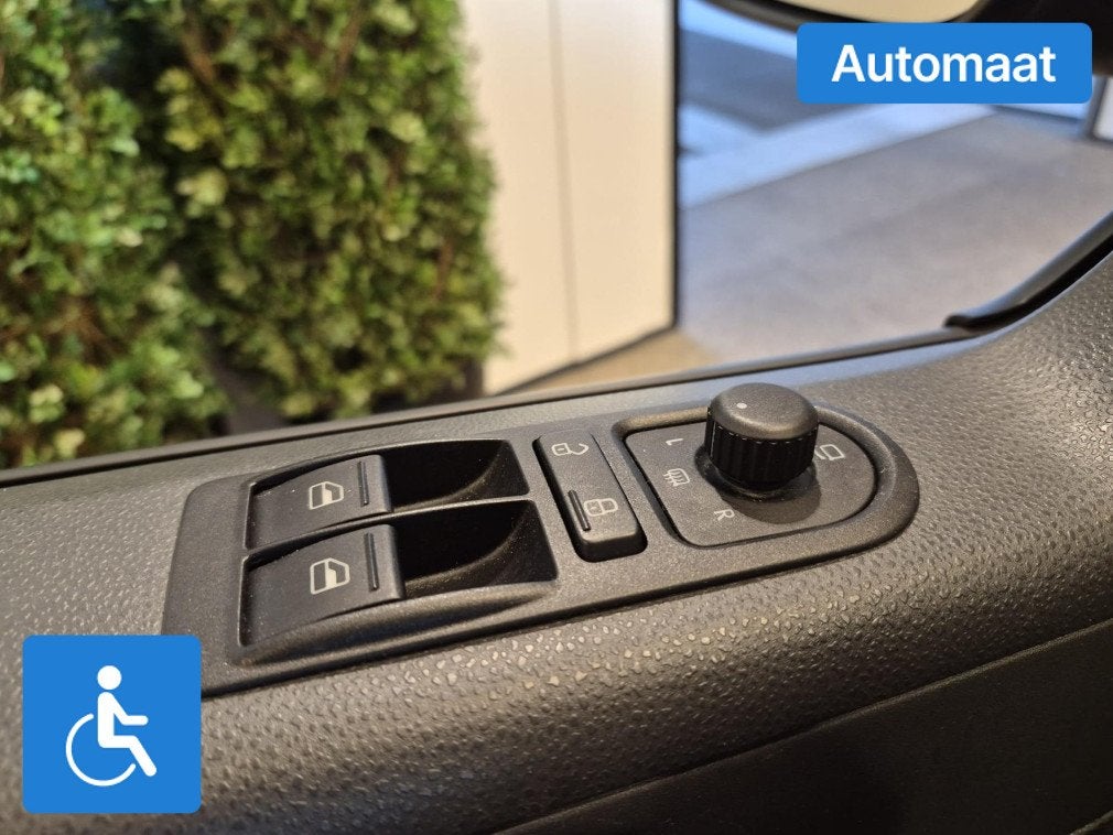 Volkswagen Caravelle CARAVELLE (bj 2015, automaat), Auto's, Volkswagen, Euro 5, Stof, Gebruikt, 179 pk
