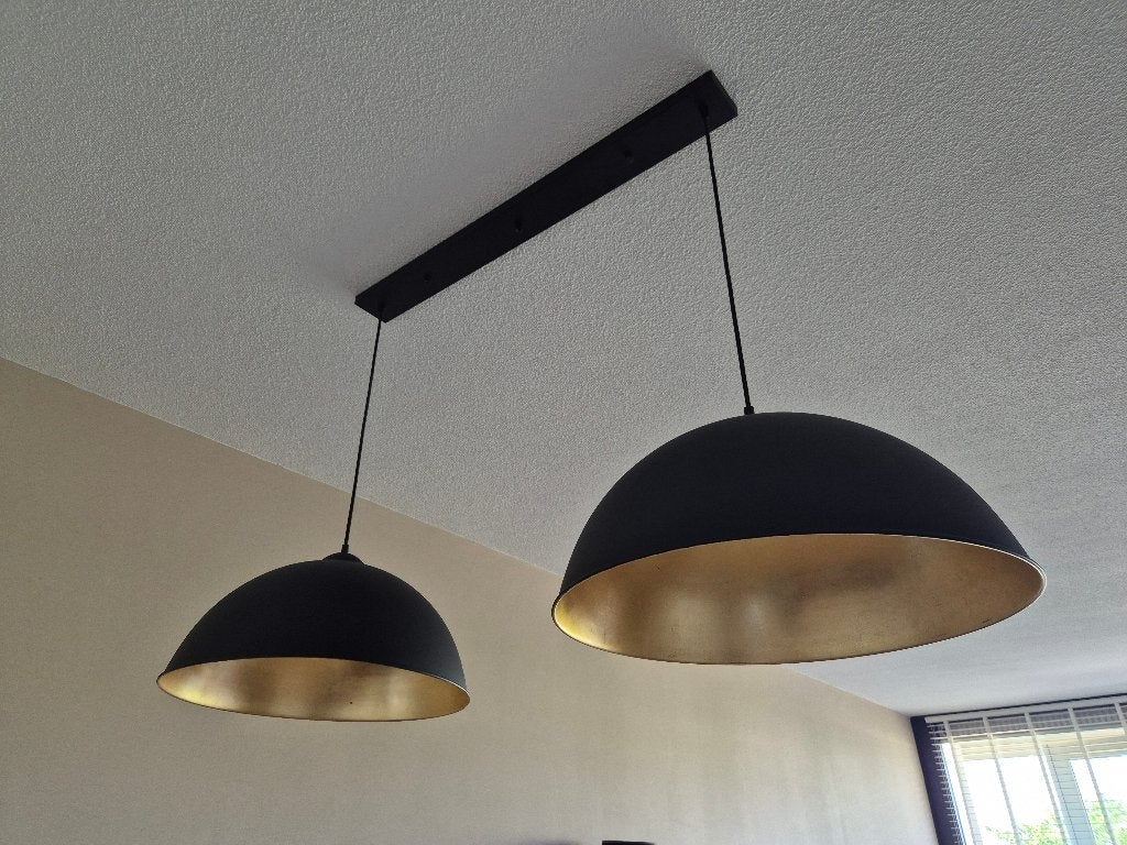 Industriële hanglamp zwart met goud (2-lichts), Huis en Inrichting, Lampen | Hanglampen, Ophalen, Gebruikt, E27 (groot), Metaal
