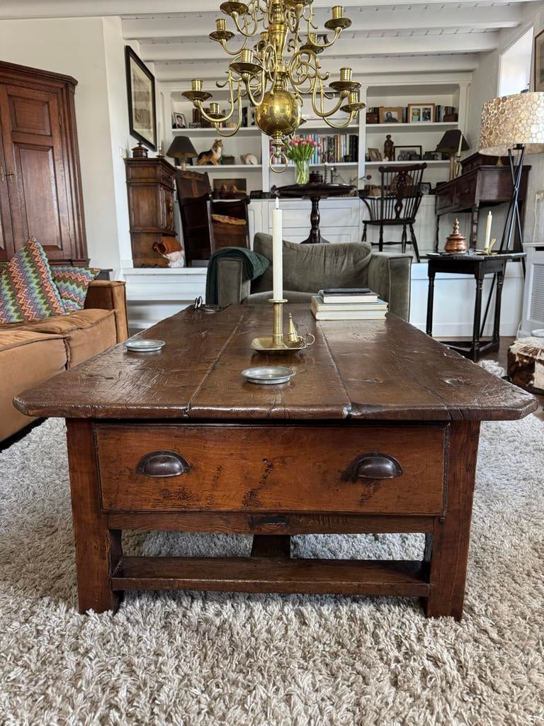 Spaanse Salontafel Kastanjehout met Lades, Antiek en Kunst, Ophalen