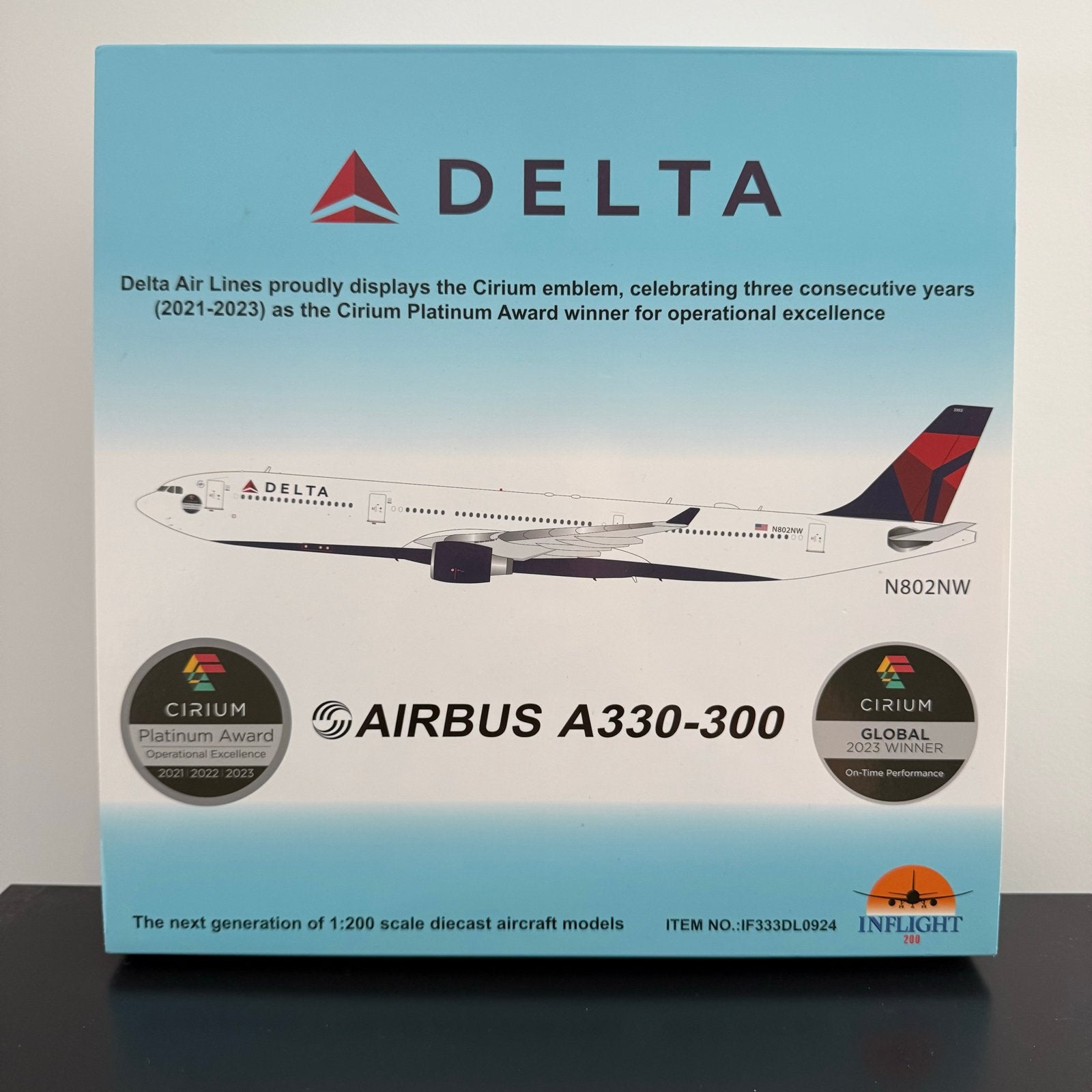 Inflight 1:200 Delta A330-300 Schaalmodel - Zo goed als nieu, Verzamelen, Luchtvaart en Vliegtuigspotten, Ophalen of Verzenden