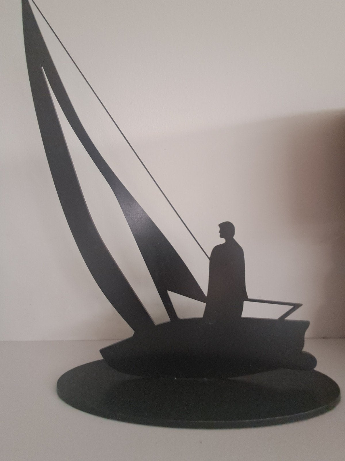 Metalen sculptuur: Zeilboot, Antiek en Kunst, Kunst | Beelden en Houtsnijwerken, Beeld, Metaal, Scène, 20 - 50 cm, Europa, Modern