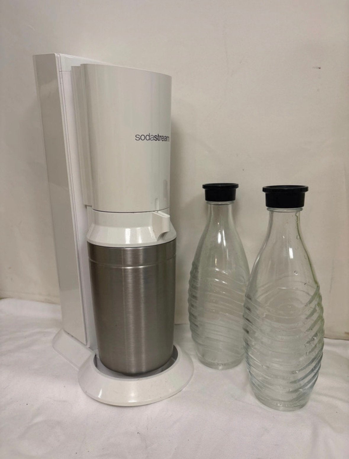 SodaStream bruiswatermaker met 2 flessen, Witgoed en Apparatuur, Ophalen of Verzenden, Gebruikt