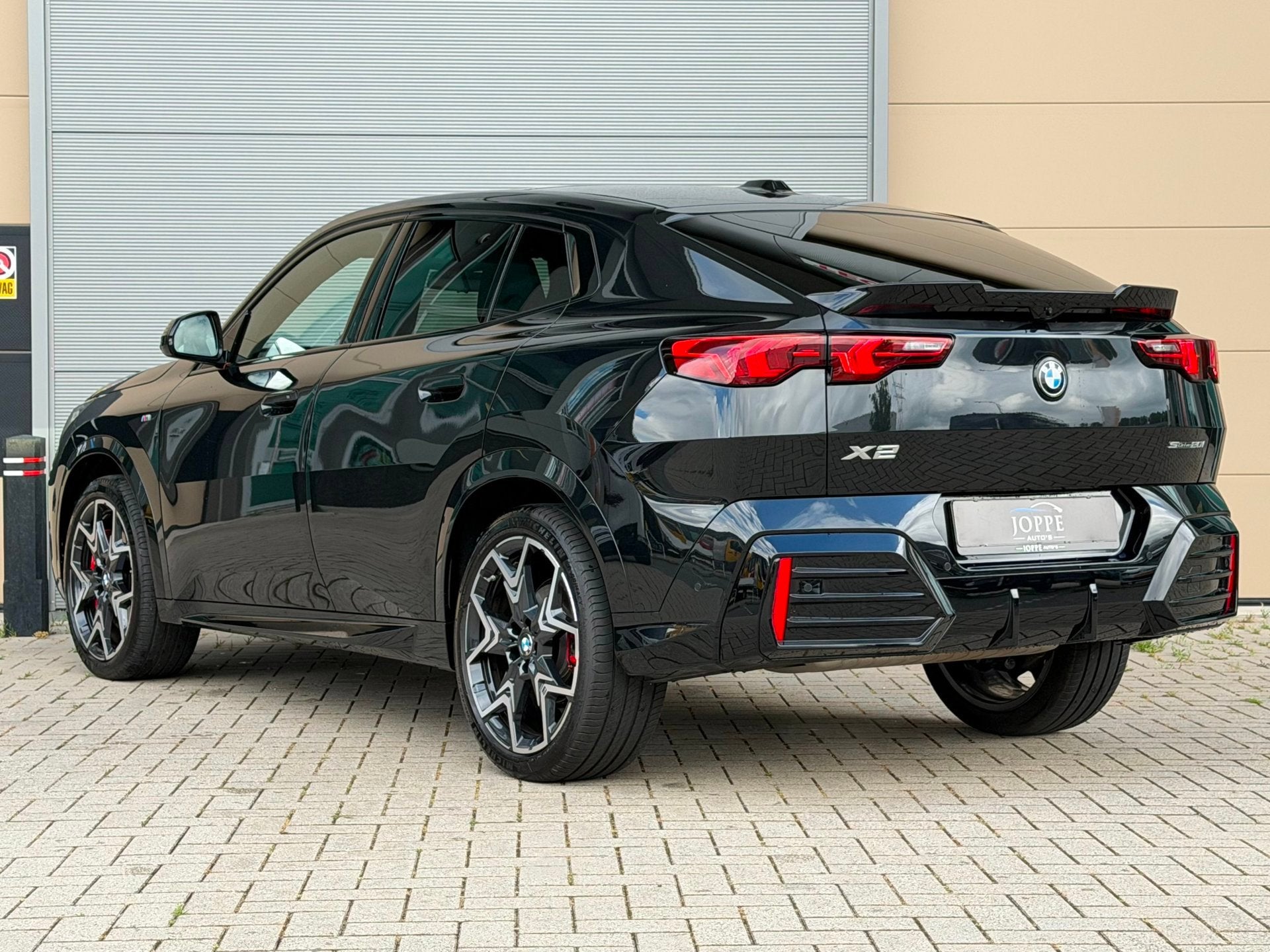 BMW X2 SDrive20i |M Sport Pro|Pano|20inch|Shadowline|Sfeerve, Auto's, BMW, X2, Zwart, Zwart, Bedrijf