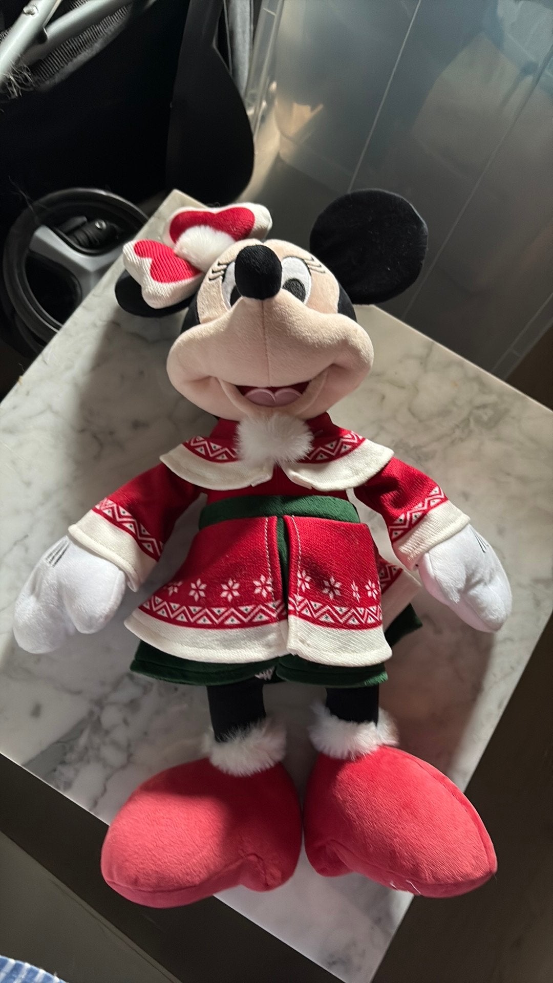 Disney minnie mouse kerst knuffel 2022, Ophalen of Verzenden, Mickey Mouse, Zo goed als nieuw, Knuffel