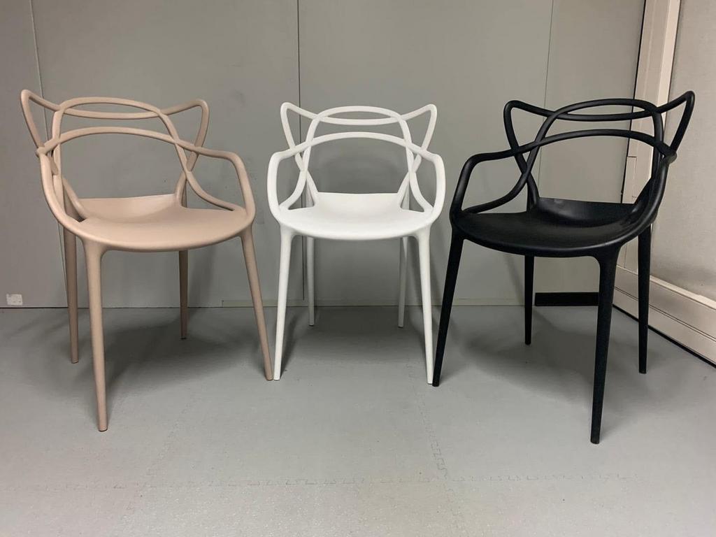 Kartell stoel en kruk kartell nieuw meerdere op voorraad, Huis en Inrichting, Stoelen, Zo goed als nieuw, Drie, Kunststof, Overige kleuren