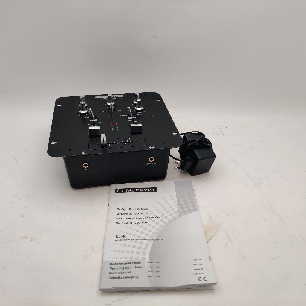 MC Crypt DJ-40 2-kanaals DJ Mixer – Werkt perfect!, Muziek en Instrumenten, Minder dan 5 kanalen, M, Ophalen of Verzenden, Zo goed als nieuw