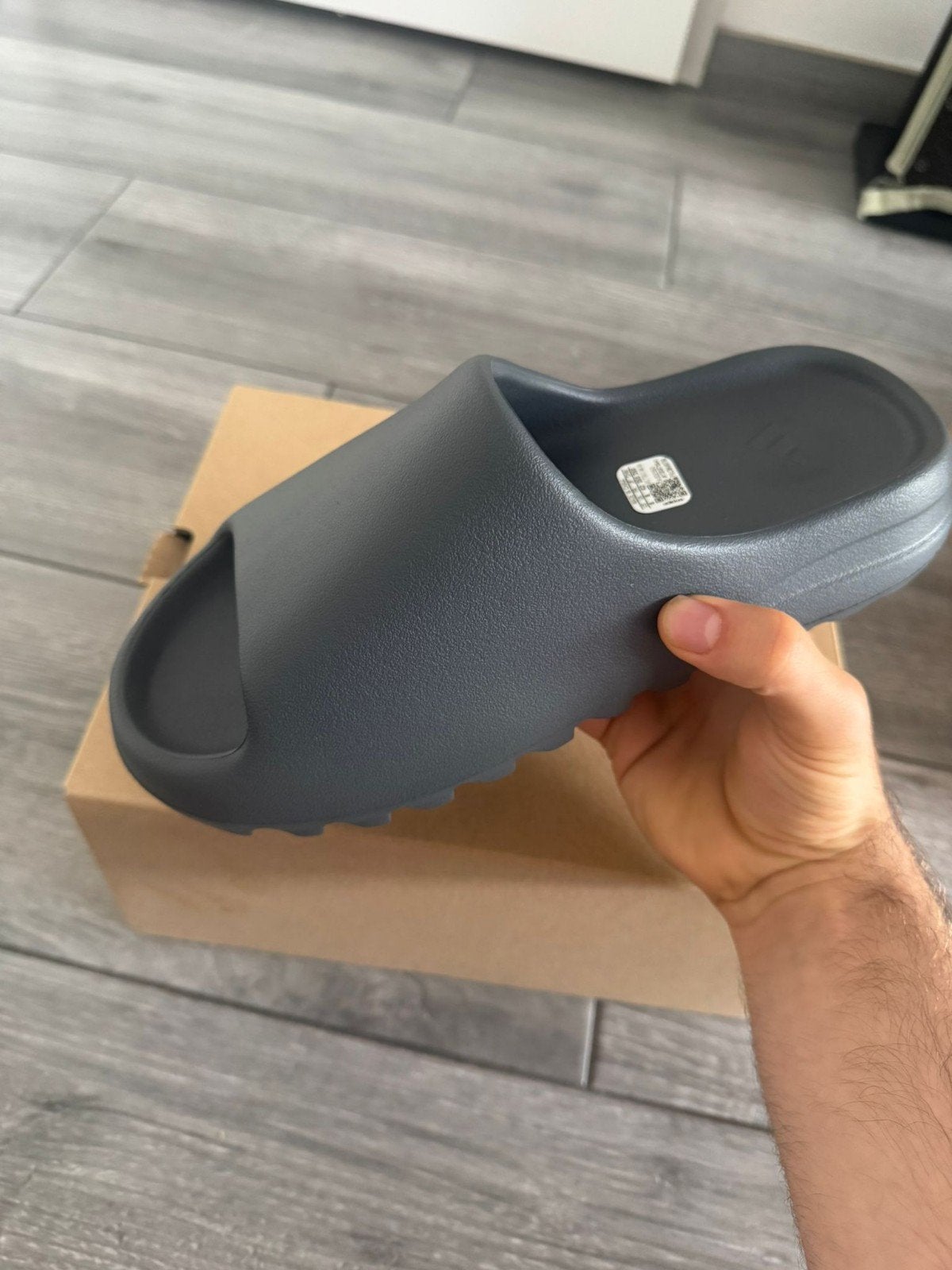 Yeezy Slide Slippers Maat 42 -  nieuw, Slippers, Overige kleuren, Nieuw, Ophalen of Verzenden