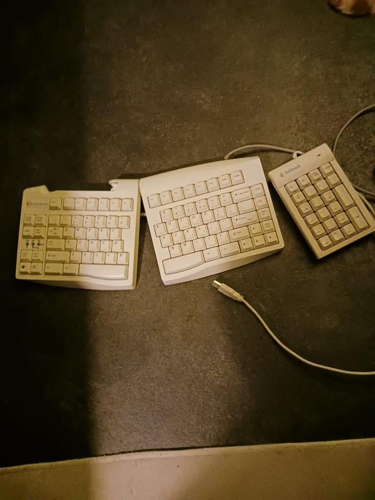 ergo toetsenbord gesplitst met losse numeriek, Computers en Software, Toetsenborden, Ophalen, Gebruikt, Ergonomisch, Qwerty