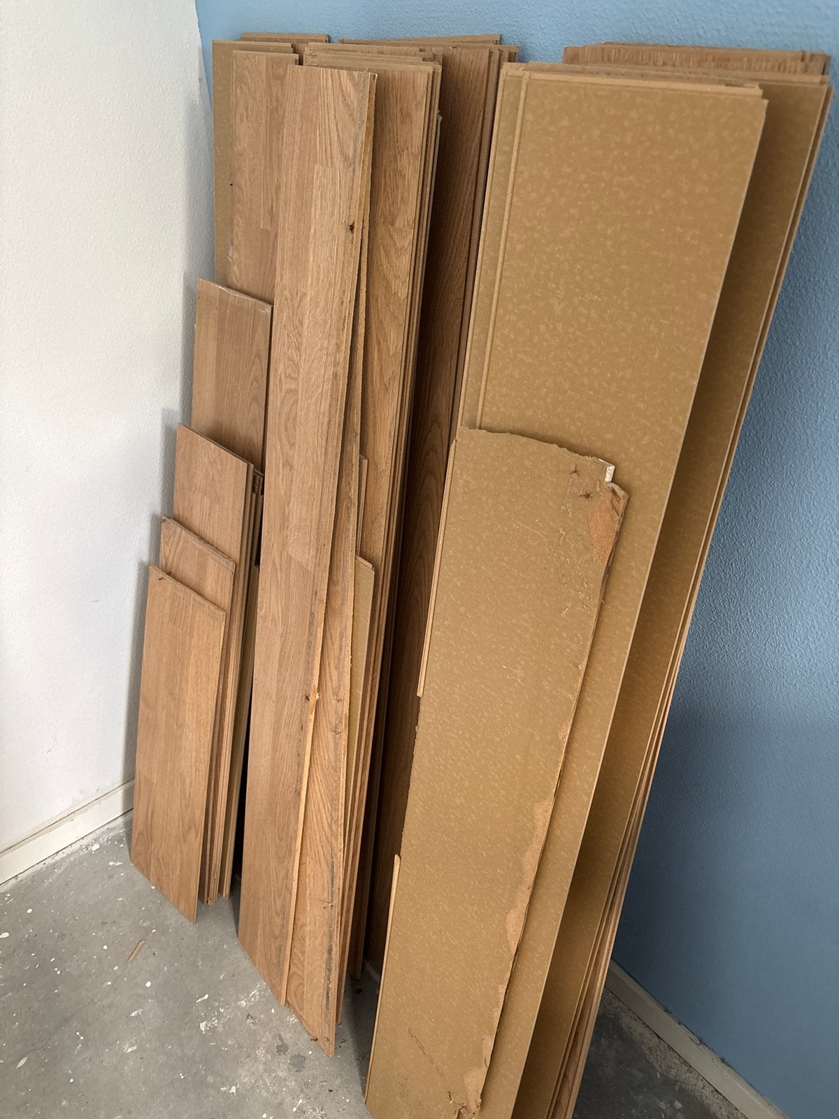 Laminaat - ongeveer 40 m², Ophalen, Gebruikt, Bruin, 25 tot 50 m²