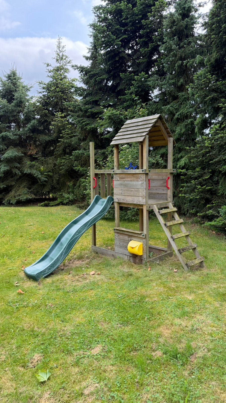 Wickey houten speelhuisje met glijbaan, stuur en dak (2021), Ophalen, Gebruikt, Zandbak