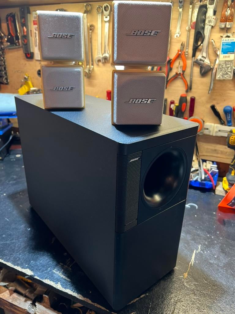 Bose Acoustimass 5 sub Serie 2 + Bose Cubes AM5 + Muurbeugel, Gebruikt, Overige typen, Ophalen of Verzenden, Bose