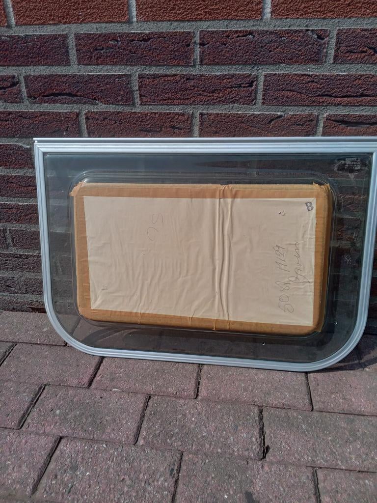 Caravan raam nieuw, Caravans en Kamperen, Ophalen of Verzenden, Nieuw