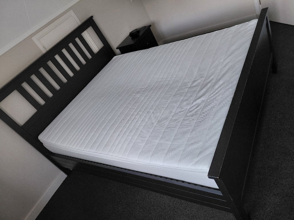 Bed, Huis en Inrichting, Ophalen, Zwart, Tweepersoons, Zo goed als nieuw