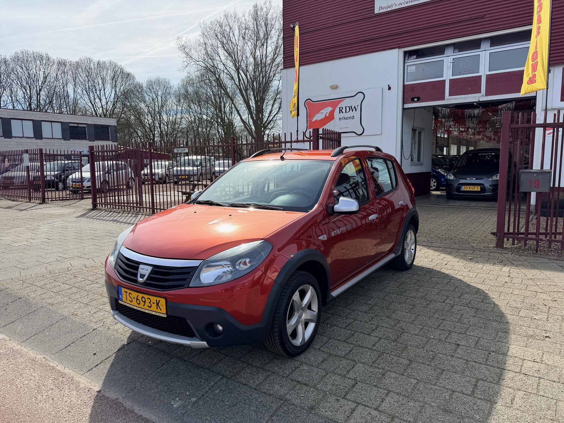 Dacia Sandero 1.6 MPI 85pk Stepway, Mistlampen, 4 cilinders, 1070 kg, Bedrijf