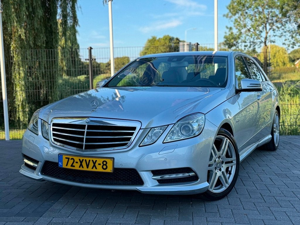 Mercedes-Benz E-klasse 200 Avantgarde AMG / AUT / CLIMA / CR, Auto's, Mercedes-Benz, Bedrijf, Te koop, E-Klasse, ABS, Airbags