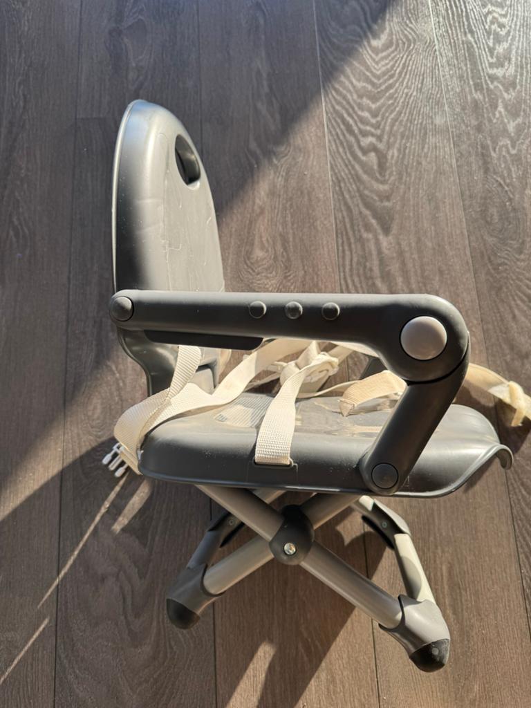 Chicco opvouwbare kinderstoel met eetblad, Kinderen en Baby's, Kinderstoelen, Ophalen of Verzenden, Gebruikt, Inklapstoel, Afneembaar eetblad
