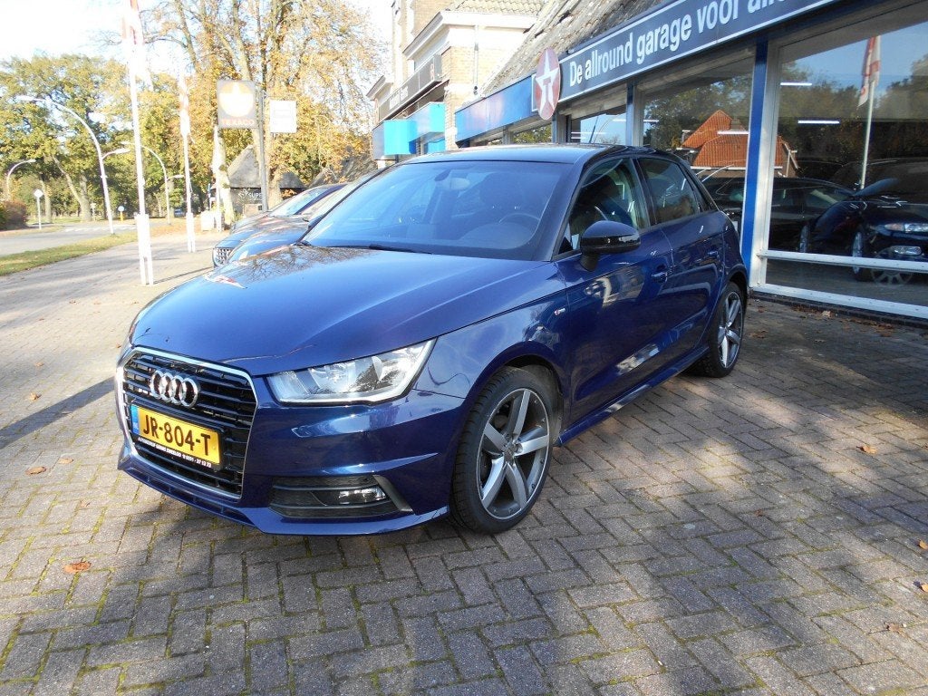 Audi A1 1.0TFSi Sportback S-Line Adrenaline  Zwart dak !!!, Voorwielaandrijving, Euro 6, 95 pk, Blauw