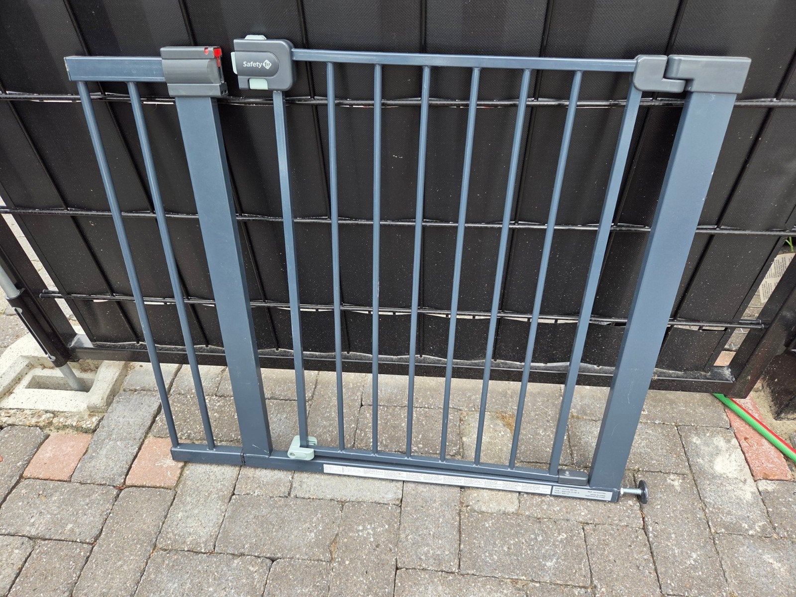 Safety 1st Klemhekje - Grijs Metaal, Kinderen en Baby's, Traphekjes, Gebruikt, Ophalen of Verzenden, Klemhekje, Metaal of IJzer