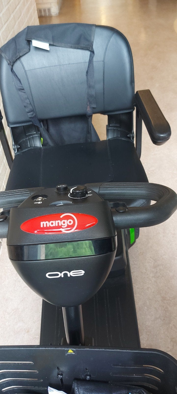 Scootmobiel met nog jaar garantie, Ophalen, Zo goed als nieuw, Mango, 10 km/u of minder