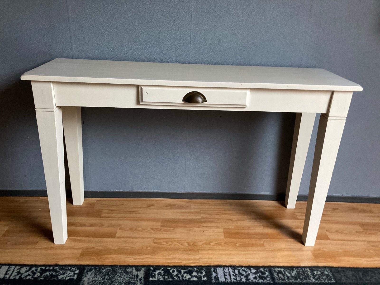 Witte sidetable met lade, Huis en Inrichting, Tafels | Sidetables, Ophalen, Gebruikt, 100 tot 150 cm, Grenenhout