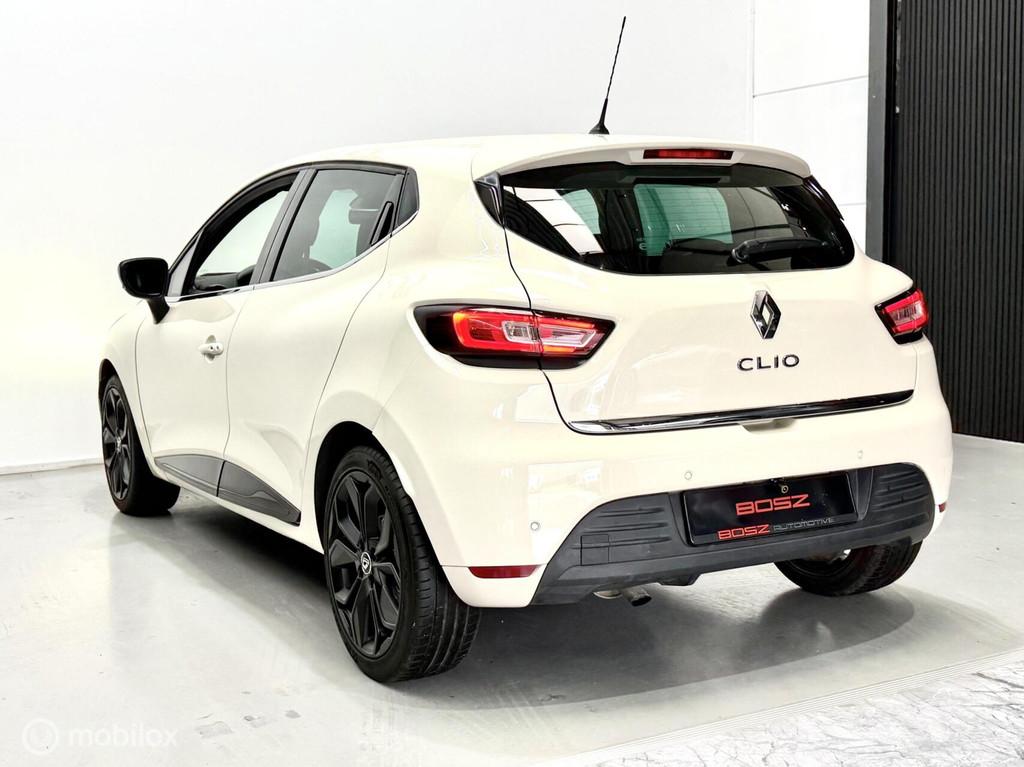 Renault Clio 1.2 TCe Facelift Automaat LED CARPLAY CRUISE CA, Auto's, Zwart, 4 cilinders, Beige, Automatische klimaatregeling