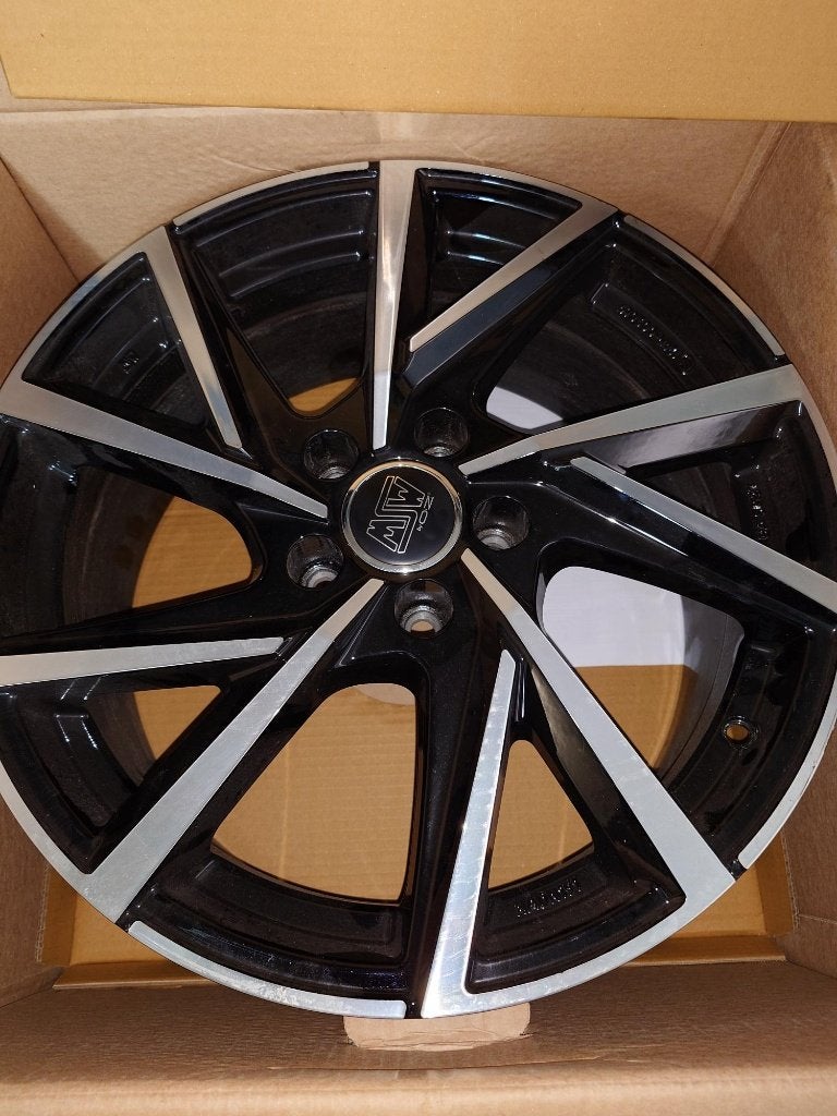 Nieuw MSW 80/5 Gloss Black Full Polished 18 inch, Auto-onderdelen, Banden en Velgen, Ophalen, 18 inch, Velg(en), Nieuw