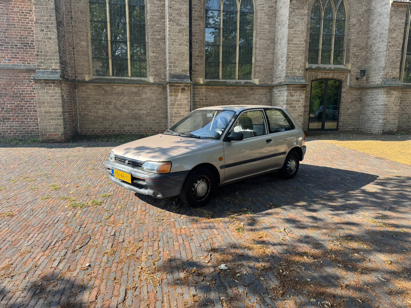 Toyota Starlet 1.3 XLI U9 1990 Beige ( zonder apk ), 74 pk, 4 cilinders, Starlet, Beige