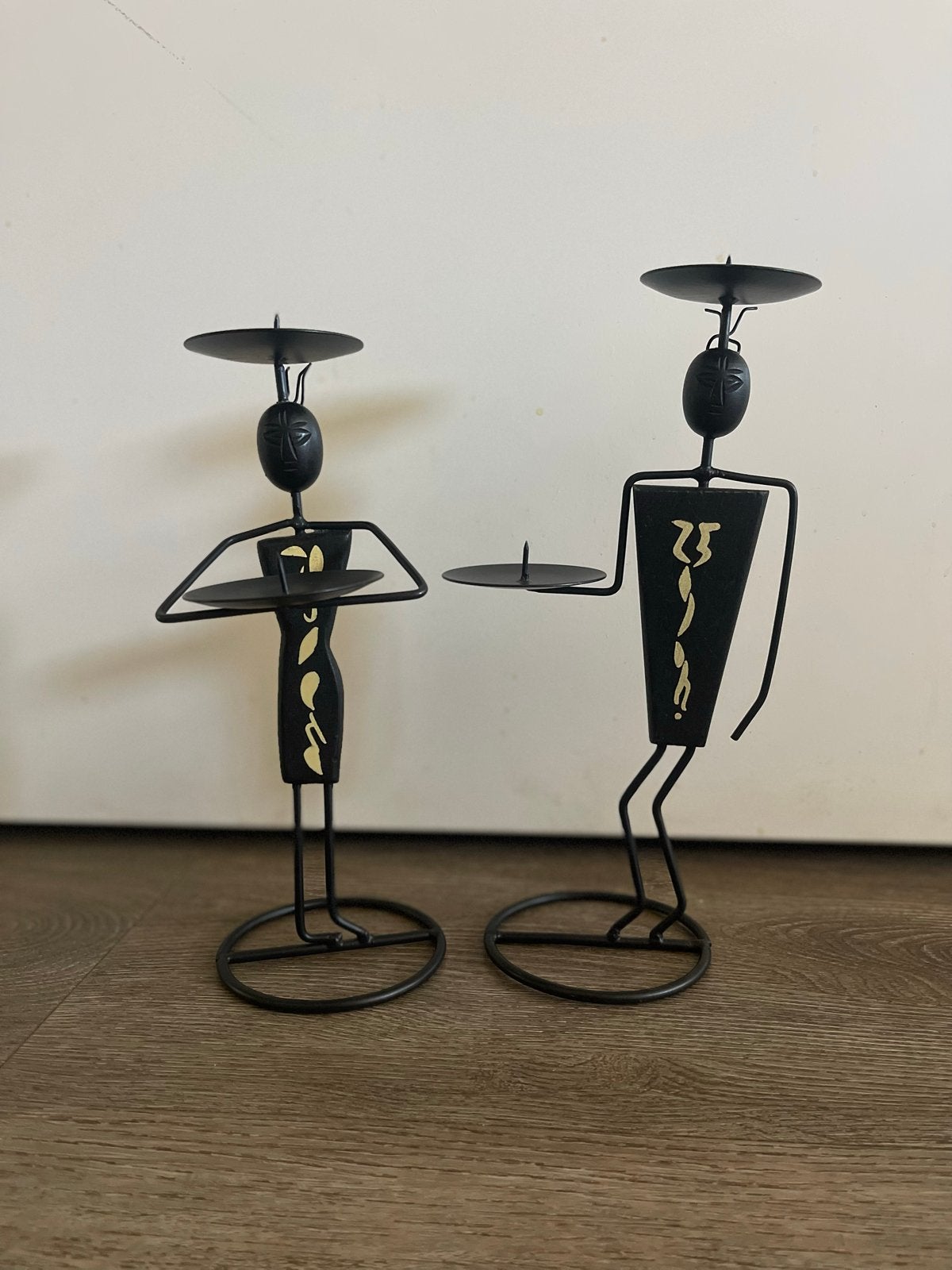 Set van 2 metalen kandelaars in Afrikaanse stijl, Zwart, Ophalen of Verzenden, Zo goed als nieuw, Metaal