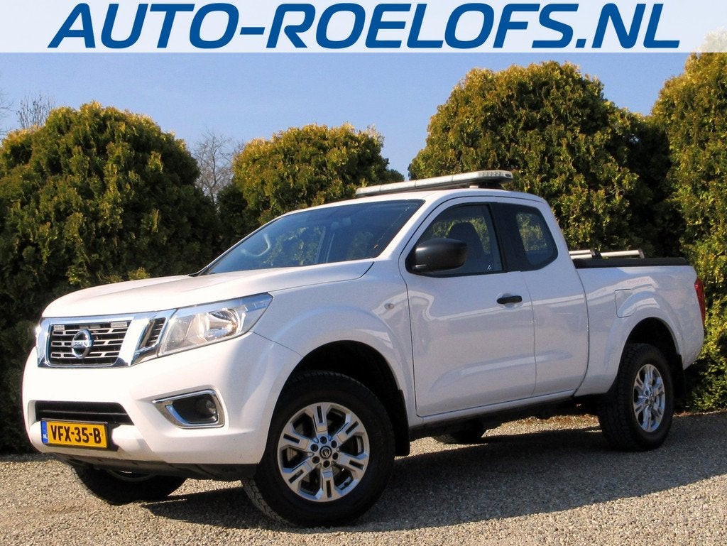 Nissan Navara 2.3 dCi Acenta King Cab * Cruise * Trekhaak *, Auto's, Nissan, Stof, Gebruikt, 4 cilinders, Vierwielaandrijving